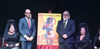 Ana Pérez Carrasco protagoniza una brillante Exaltación de la Mantilla