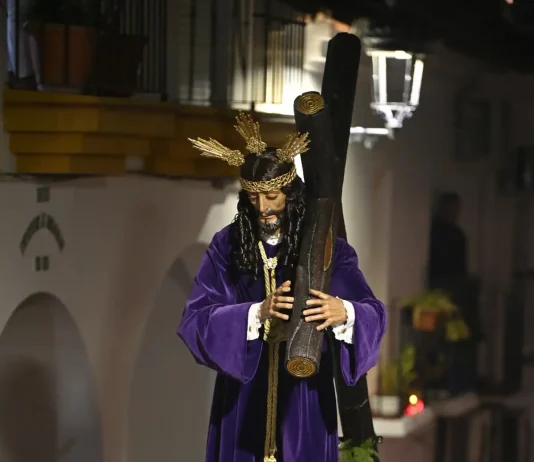 El Nazareno del Paso recorre el Barrio Viejo de Alhaurín de la Torre en solemne Vía Crucis El Nazareno del Paso recorre el Barrio Viejo de Alhaurín de la Torre en solemne Vía Crucis