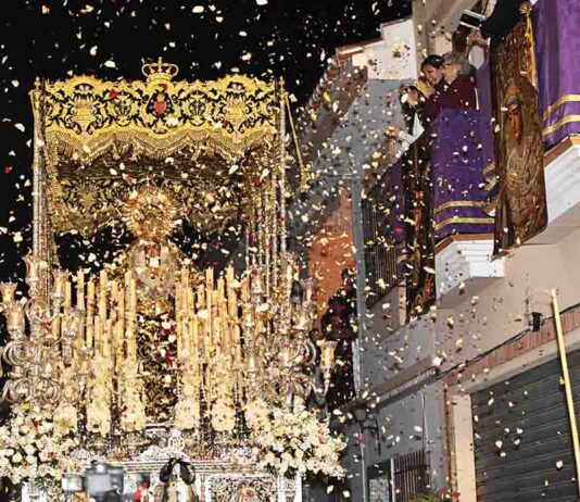 La Hermandad de los Moraos brilla en el Jueves Santo de Alhaurín de la Torre con una jornada completa de tradición y fervor