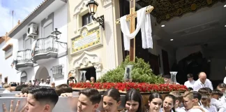 Los Verdes cierran su Fiesta de la Cruz con un gran ambiente y una exitosa procesión infantil