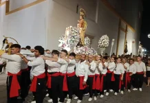 La Virgen del Carmen vuelve a emocionar a Alhaurín de la Torre en el Barrio Viejo La Virgen del Carmen vuelve a emocionar a Alhaurín de la Torre en el Barrio Viejo