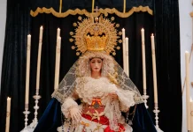 María Santísima de la Amargura protagoniza su solemne besamanos en la iglesia María Santísima de la Amargura protagoniza su solemne besamanos en la iglesia